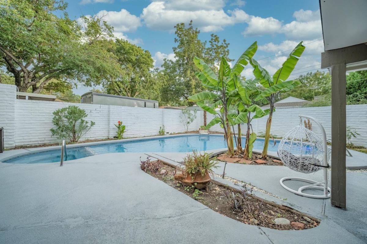 Stunning 5Br 2Ba Holiday Home With Private Pool And Cinema Dallas Exterior foto
