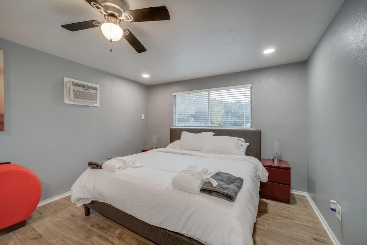 Stunning 5Br 2Ba Holiday Home With Private Pool And Cinema Dallas Exterior foto