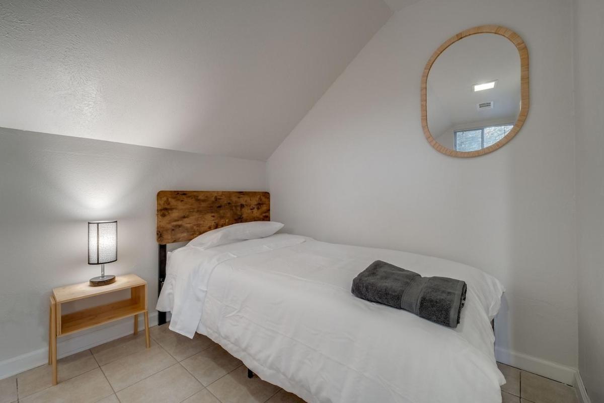 Stunning 5Br 2Ba Holiday Home With Private Pool And Cinema Dallas Exterior foto